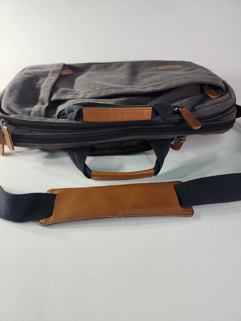 Estarer stylish gray